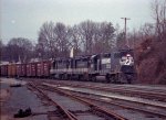 NS 5155 leads a train into Glenwood Yard